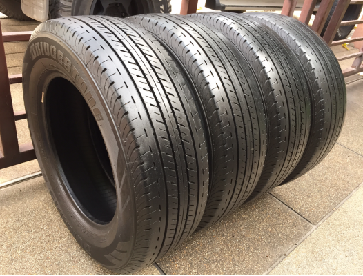 ยาง Bridgestone 215 65 16 ปี15 ดอกเต็ม ใช้ยาว ราคาไม่แพง