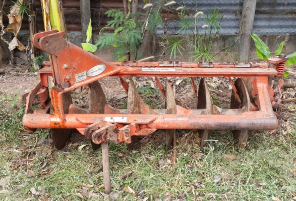 L4708 ปี55 อุปกรณ์2ชิ้นพร้อมส่งครับ