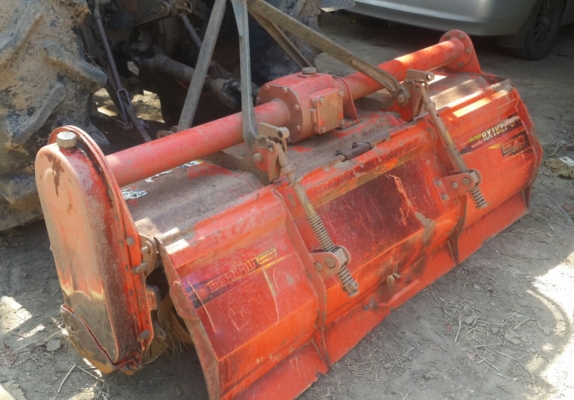 L4708 ปี55 อุปกรณ์2ชิ้นพร้อมส่งครับ