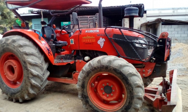 ขายรถไถคูโบต้าM8540ทำงาน2000ชม.มีเล่มราคา600000ต่อรอง