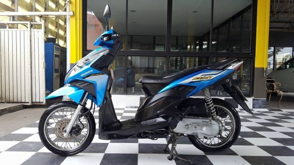 HONDA CLICK 110-i ระบบหัวฉีด PGM-Fi ประหยัดน้ำมัน โอนฟรี