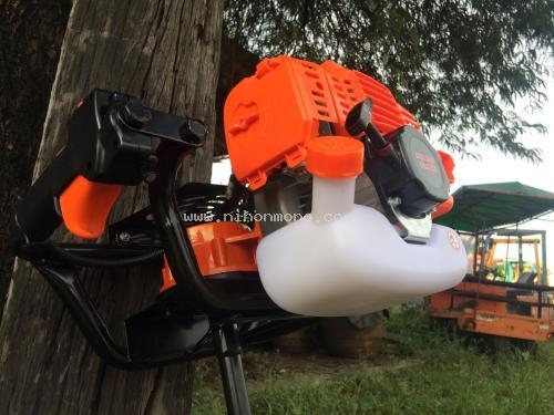 ขาย เครื่องเจาะดิน AUGER เครื่องยนต์เบนซิน 49cc รหัสสินค้า: 80904401 www.nihonmono.com ขาย เครื่องเจาะดิน AUGER เครื่องยนต์เบนซิน 49cc รหัสสินค้า: 80904401 www.nihonmono.com