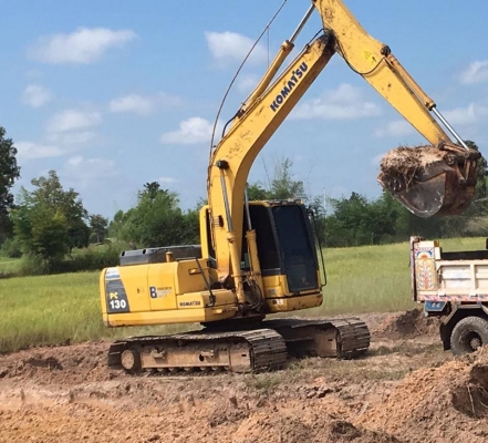ขาย!! >>> Komatsu Pc130 รุ่น 8 <<< ราคา 1,100,000 บาท ต่อรองได้0982616300-0942907166