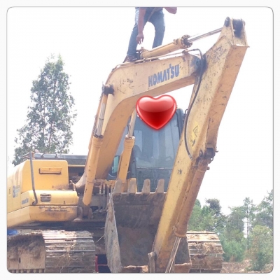ขาย!! >>> Komatsu Pc130 รุ่น 8 <<< ราคา 1,100,000 บาท ต่อรองได้0982616300-0942907166