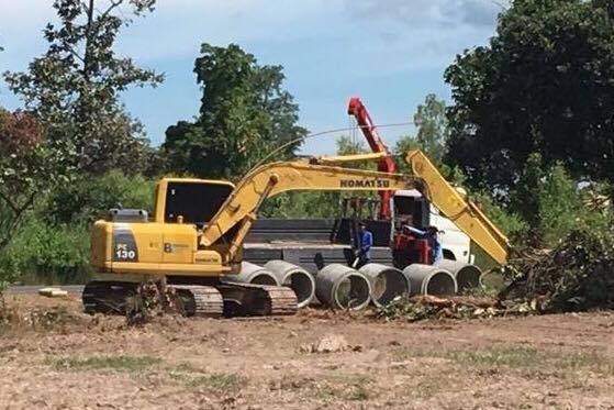 ขาย!! >>> Komatsu Pc130 รุ่น 8 <<< ราคา 1,100,000 บาท ต่อรองได้0982616300-0942907166