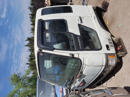 ขายหัวรถบรรทุกมี4หัว4รุ่นครับ