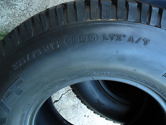 ยางออล A/Tกระบะ15  มิชลิน 255-70-R15 ลงพื้นปี13 (2เส้น1,500) ดอกหนา1เซ็นกว่า