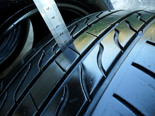 ยาง16 มิชลิน 215-60-16 ลงพื้นปี15 ดอกเกือบ1เซ็น ยาง16 มิชลิน 215-60-16 ลงพื้นปี15 ดอกเกือบ1เซ็น