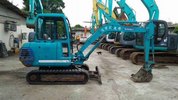 ขายKUBOTA 035-3  เก่าญี่ปุ่น  สภาพสวย..มีเก๋งพร้อม...เครื่องปั๊มดี  ลองระบบกันได้ทุกวัน  โทร..089-3818694  ดวงนภา