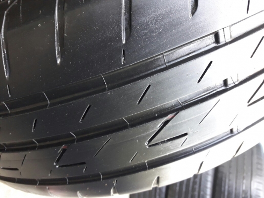 ยางBRIDGESTONE รุ่น Ecopia EP200.215 60R16 สัปดาห์ที่44ปี2015 ลงพื้นปลายปี2015 สภาพสวยดอกเยอะ