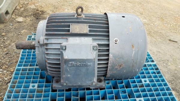 ** ไปอยู่แพร่ครับ ** มอเตอร์ Electrim 60 HP 380V 1480 RPM สวยๆทุ่นเดิมๆพร้อมใช้งาน