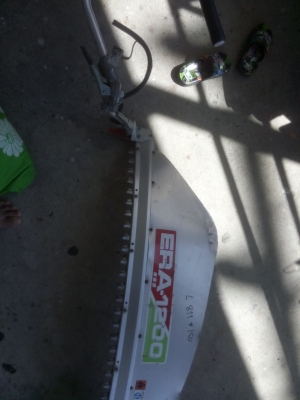 เครื่องแต่งกิ่งไม้พุ่ม