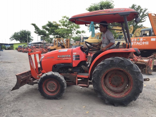 คูโบต้า L3608 แถมอุปกรณ์ 2 ชิ้น ใบดันหน้าคานล่าง ผานห้าใบ คูโบต้า L3608 แถมอุปกรณ์ 2 ชิ้น ใบดันหน้าคานล่าง ผานห้าใบ