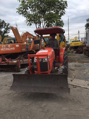 คูโบต้า L3608 แถมอุปกรณ์ 2 ชิ้น ใบดันหน้าคานล่าง ผานห้าใบ คูโบต้า L3608 แถมอุปกรณ์ 2 ชิ้น ใบดันหน้าคานล่าง ผานห้าใบ