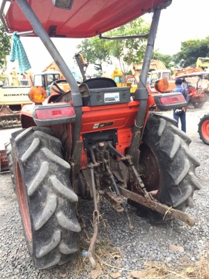 คูโบต้า L3608 แถมอุปกรณ์ 2 ชิ้น ใบดันหน้าคานล่าง ผานห้าใบ คูโบต้า L3608 แถมอุปกรณ์ 2 ชิ้น ใบดันหน้าคานล่าง ผานห้าใบ