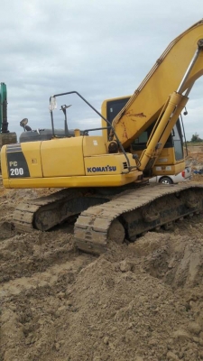 ขายรถแบคโค KOMATSU PC200-8 รถสวยสภาพดีมาก ไฟฟ้าครบ เอกสารเล่มทะเบียนพร้อมโอน ราคา1,950,000 สนใจโทร 090-8588220คุณนะ 093-3258446คุณบิว หรือเข้าดูสินค้าอื่นๆได้ที่ www.narong2truck.com หรือ www.truck.in.th/498 หรือเพจFacebook ณรงค์ ซื้อขายรถมือสอง (เว็บไซต์