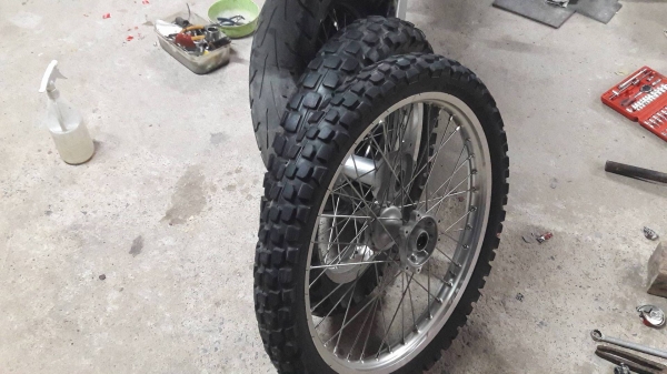 ล้อพร้อมยางcrf250l