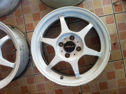 ขายล้อลาย P1SF 15X6.5 4รู100 สีขาว 1ชุด