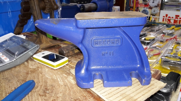 ขายทั่งRECORD NO.11 made in England.ใหม่เก่าเก็บขนาด5กิโล