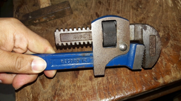 ขายคอม้าขาเดียว12" Record Made in England.ใหม่เก่าเก็บสวย ขายคอม้าขาเดียว12" Record Made in England.ใหม่เก่าเก็บสวย