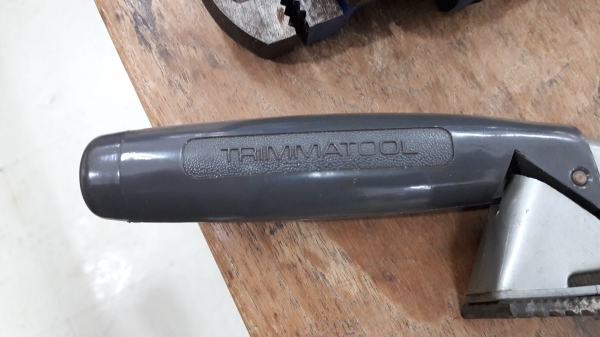 ขายตะไบฟันโค้งพร้อมด้ามMade in England.ใหม่เก่าเก็บ