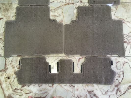 ขายพรมติดรถยนต์ NISSAN รุ่น CUBE3 ตัว TOP ของแท้ญี่ปุ่นเลย ขายพรมติดรถยนต์ NISSAN รุ่น CUBE3 ตัว TOP ของแท้ญี่ปุ่นเลย