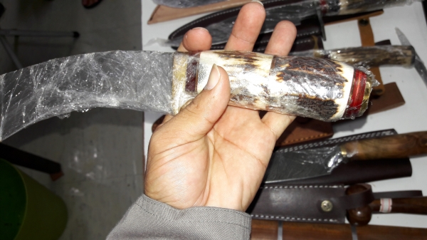 ขายมีดปากีสถานเหล็กมาดัสกัสด้ามเขากวางสวยเหล็กดี