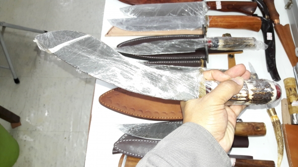 ขายมีดปากีสถานเหล็กมาดัสกัสด้ามเขากวางสวยเหล็กดี