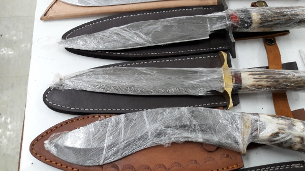 ขายมีดปากีสถานเหล็กมาดัสกัสด้ามเขากวางสวยเหล็กดี