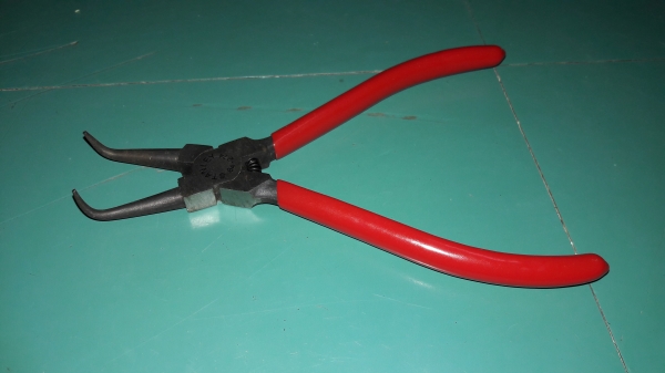 ขายคีมหุบแหวนสปริง7" STANLEY MADE IN USA.ใหม่เก่าเก็บ ขายคีมหุบแหวนสปริง7" STANLEY MADE IN USA.ใหม่เก่าเก็บ