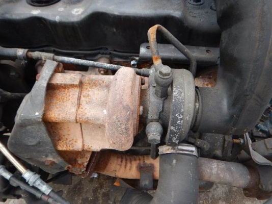 ขายเครื่องยนต์พร้อมเกียร์ isuzu 4BD2