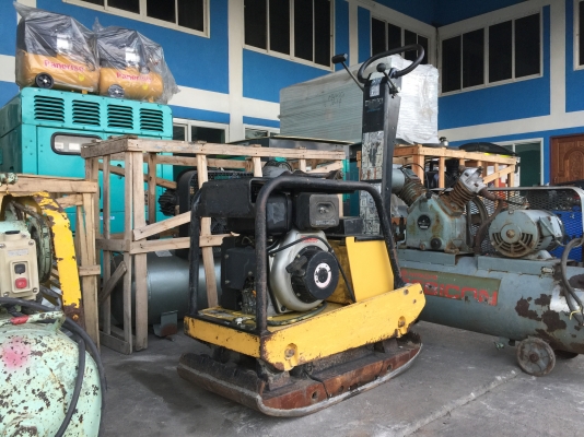 ขายรถบดดินเดนตามของ เยอรมัน ขายรถบดดินเดนตามของ เยอรมัน