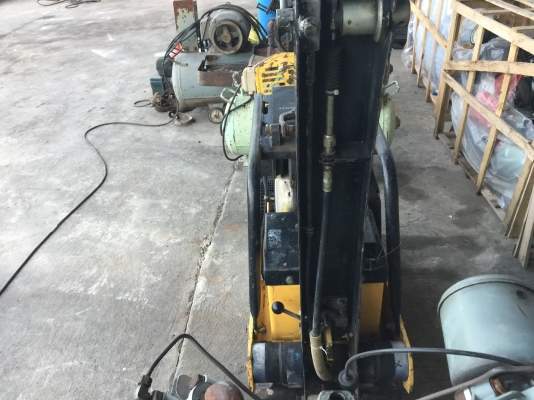 ขายรถบดดินเดนตามของ เยอรมัน ขายรถบดดินเดนตามของ เยอรมัน