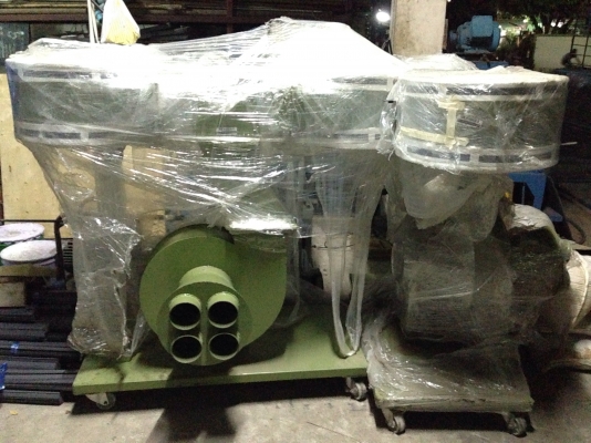 ขายโบวเวอร์ดูดฝุ่น-ดูดผง Venz รุ่น DC-3 ขนาด 3HP. 380V มี 2ถุง พร้อมแท่นตั้งเคลื่อนย้ายได้ ของใหม่ไม่เคยใช้งาน มี 3ชุด ครับ