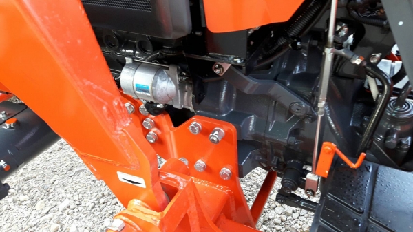 KUBOTA  L 4708 SP (4WD)  2 เพลา   สภาพใหม่สวยๆ   ชั่วโมงใช้   งานน้อย  สีเดิมทั้งคัน