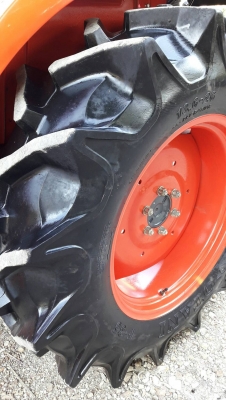 KUBOTA  L 4708 SP (4WD)  2 เพลา   สภาพใหม่สวยๆ   ชั่วโมงใช้   งานน้อย  สีเดิมทั้งคัน