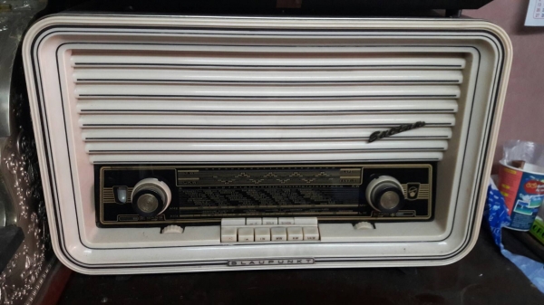 ขายวิทยุโบราณblaupunkt เยอรมันแท้สภาพสวย ๆ