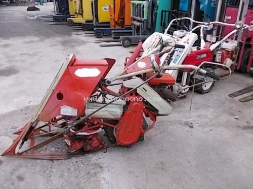 โปรโมชั่น!! รถเกี่ยวข้าวเดินตาม KAGAWA UEY13 ราคา 11,000 บาท รหัสสินค้า : 80802988 www.nihonmono.com โปรโมชั่น!! รถเกี่ยวข้าวเดินตาม KAGAWA UEY13 ราคา 11,000 บาท รหัสสินค้า : 80802988 www.nihonmono.com