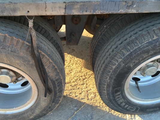 ขายรถพ่วง 22 ล้อ แม่-ลูก กระบะเหล็กคอกเกษตรดั้ม อู่.สามมิตร I SUZU 360 ปี.56 รถสวย วิ้งน้อย  ราคา 2650000 ต่อรอง สนใจรีบ จองด่วน 0813531946