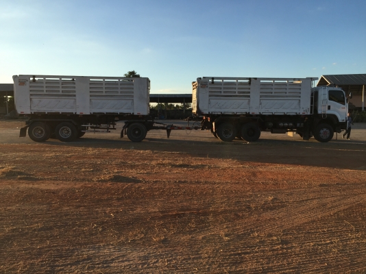 ขายรถพ่วง 22 ล้อ แม่-ลูก กระบะเหล็กคอกเกษตรดั้ม อู่.สามมิตร I SUZU 360 ปี.56 รถสวย วิ้งน้อย  ราคา 2650000 ต่อรอง สนใจรีบ จองด่วน 0813531946