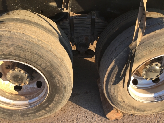 ขายรถพ่วง 22 ล้อ แม่-ลูก กระบะเหล็กคอกเกษตรดั้ม อู่.สามมิตร I SUZU 360 ปี.56 รถสวย วิ้งน้อย  ราคา 2650000 ต่อรอง สนใจรีบ จองด่วน 0813531946