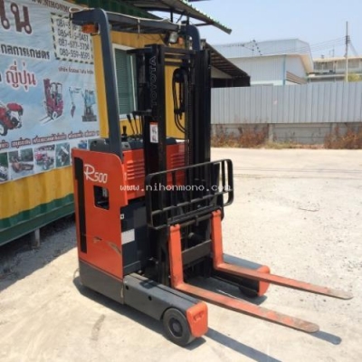 โปรโมชั่น!! รถยกไฟฟ้ายืนขับ TOYOTA 6FBRJ9 ราคา78,000 บาท  รหัสสินค้า : 80903757  www.nihonmono.com