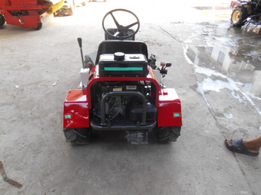 รถตัดหญ้า OREC RM82 11 แรง พร้อมใช้งาน รถตัดหญ้า OREC RM82 11 แรง พร้อมใช้งาน