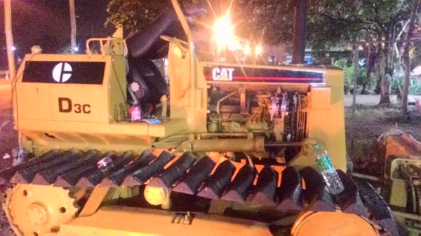 ขายรถแทรคเตอร์ CAT  D3c สภาพพร้อมใช้   เครื่องดี   เกียร์แรง   สตาร์ทง่าย