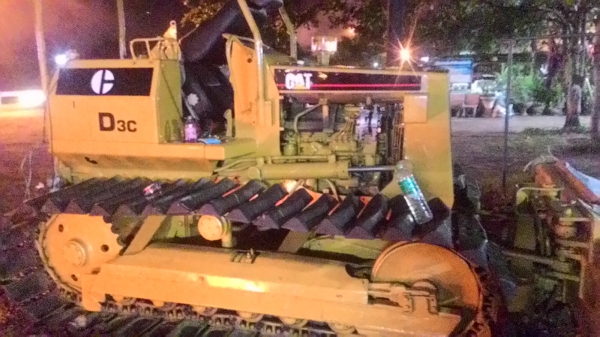 ขายรถแทรคเตอร์ CAT  D3c สภาพพร้อมใช้   เครื่องดี   เกียร์แรง   สตาร์ทง่าย
