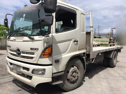 รถฮีโน่ 6 ล้อ ( พื้นเรียบ ) FG8J 212 แรงม้า. ปี 56. , ( รถวิ่ง 1xx,xxx กม. ) สนใจติดต่อ 081 - 607951