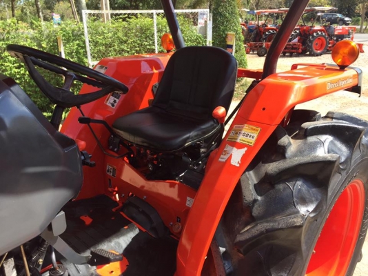ขายรถไถKubota L4508DI (4WD) พร้อมใบมีดหน้าและผานพรวน รถสวย พร้อมใช้งาน