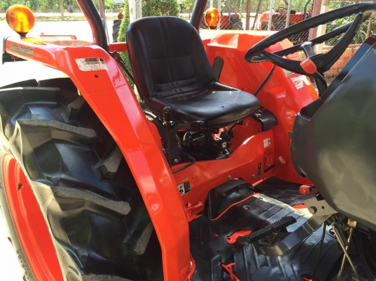 ขายรถไถKubota L4508DI (4WD) พร้อมใบมีดหน้าและผานพรวน รถสวย พร้อมใช้งาน