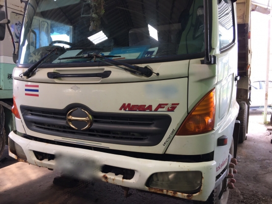 รถฮีโน่ 6 ล้อ FG1J 220 แรงม้า. ปี 48. สนใจติดต่อ 081 - 6079515