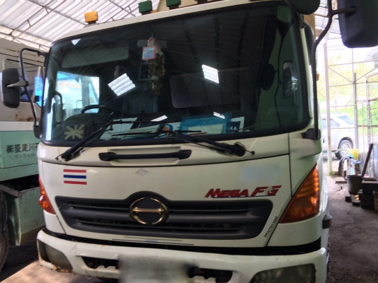 รถฮีโน่ 6 ล้อ FG1J 220 แรงม้า. ปี 48. สนใจติดต่อ 081 - 6079515